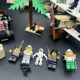 LEGO Adventurers Treasure Raiders 5909/5948/2879 w/ Mummy Storage Case COMPLETE