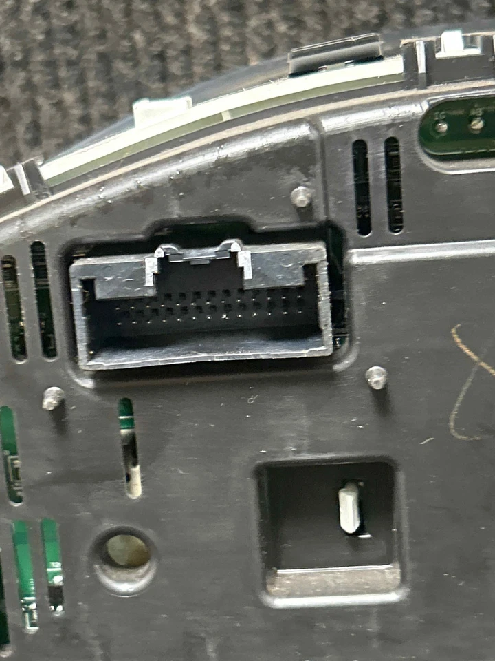 Fits 2011-2012 Ford Fusion Speedometer (miles n/a) OEM:BE5T10849GD - Imagem 3 de 4