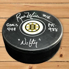 RICK MIDDLETON BOSTON BRUINS AUTO PUCK AUTOGRAPH SIGNED STATS