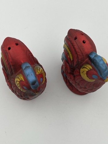 Vintage Art Deco Chicken Salt and Pepper Shakers - Picture 2 of 11