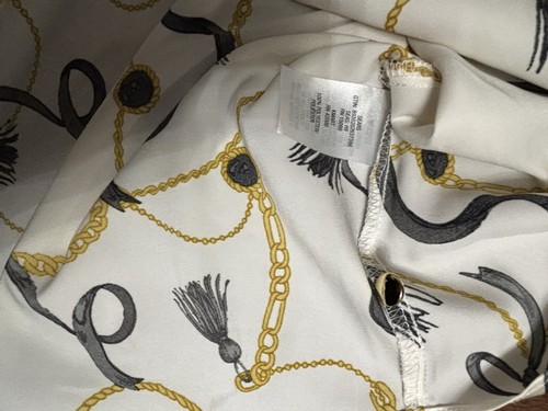J. Jones Collection Bluse mit geometrischen Knöpfen — weiß, schwarz & gold • Langarm - Bild 13 von 15