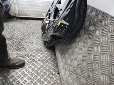 Porte arrière et accessoires Suzuki SWIFT