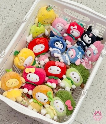 TOP TOY Sanrio Characters Fruit & Vegetable Series Figures Blind