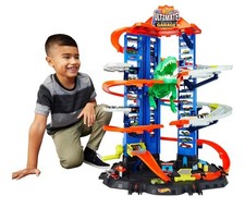 Hot Wheels City Ultimate Garage Playset with Multi-Level Racetrack, 91 cm Tall M