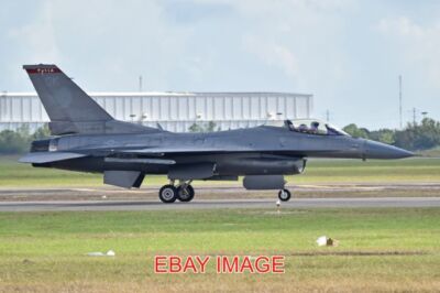 FOTO FLUGZEUG GENERAL DYNAMICS F-16CM-42-CF '89-145 / OK' (89-2145) C/N 1C-29
