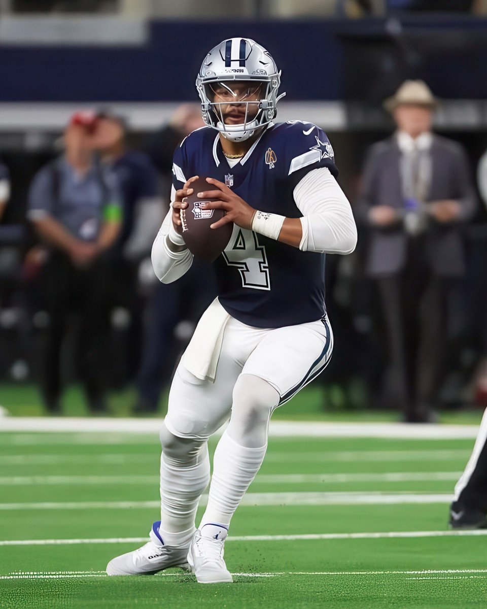 Dak Prescott #4 Dallas Cowboys NFL 8