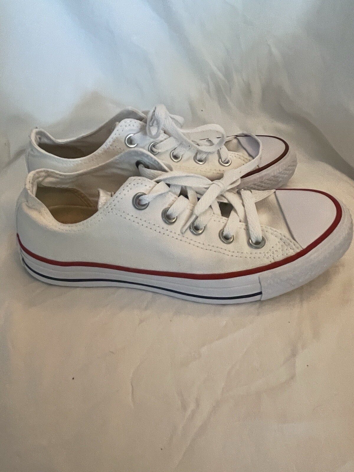 Converse Unisex Low-Top White Sneakers Men's 4 Women's 6 M7652 Lace-Up