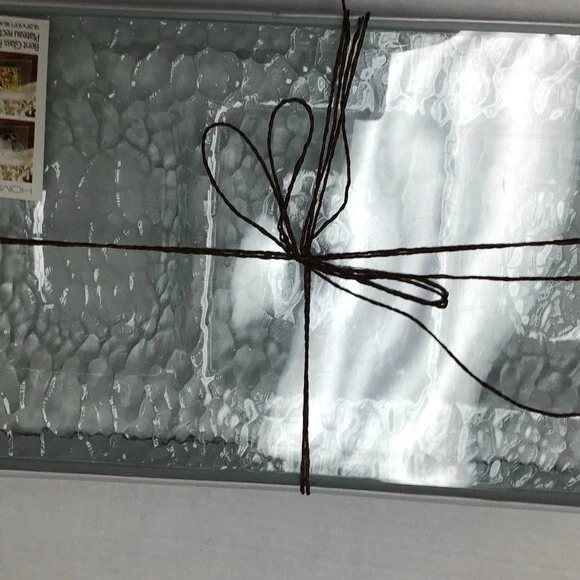 Bent Glass Rectangular 3 Section Tray - Image 3 of 4