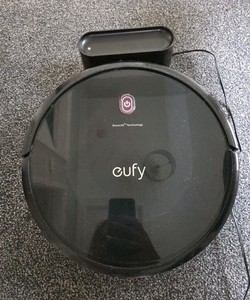 Eufy RoboVac 11S MAX Staubsauger und Ladestation, Ersatzteile, bitte lesen