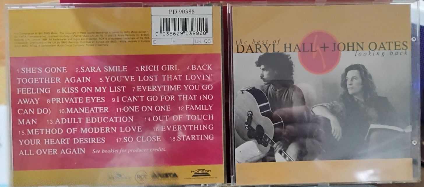 Looking Back: the Best of Daryl Hall + John Oates CD - FREEPOST