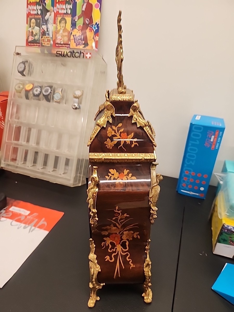 Le Ore Pendulum Table Clock With Battery Powered Quartz Movement