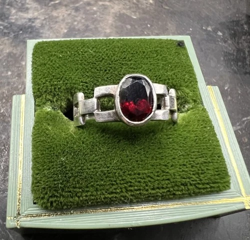 SZ 7 Vintage Sterling Silver Red Stone Chain Link Estate Modernist Ring 925