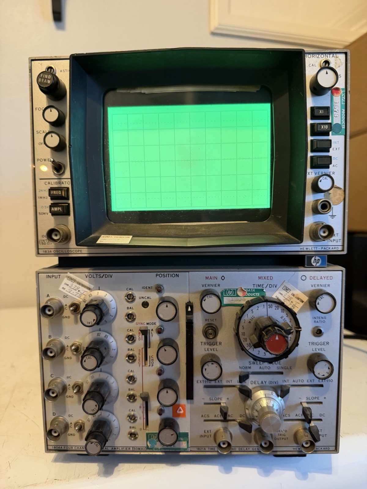 HP 183A Oscilloscope 1804A 4-Channel 50MHz 1821A Time Base Vintage