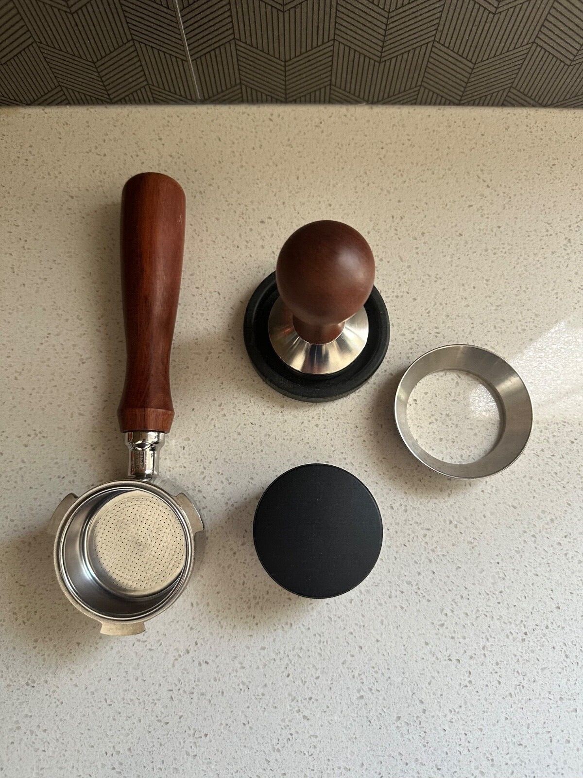 DeLonghiDedica Deluxe Espresso Maker, Silver + barista accessories