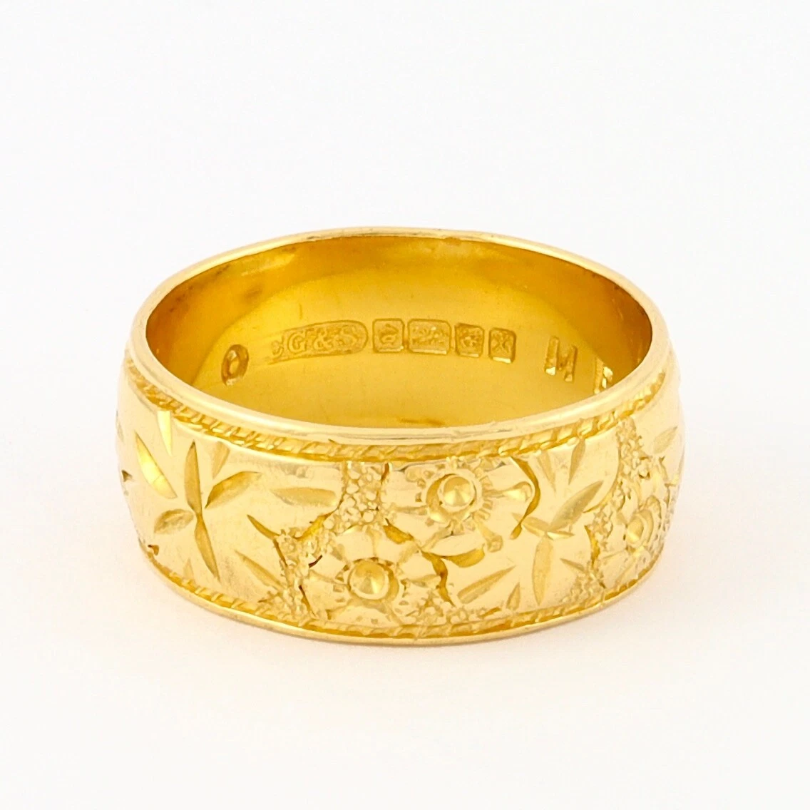 Gold floral best sale ring