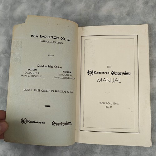 📚 Vintage 1933 RCA Radiotron Radio Tube Manual RC-11 📖 - Picture 4 of 12