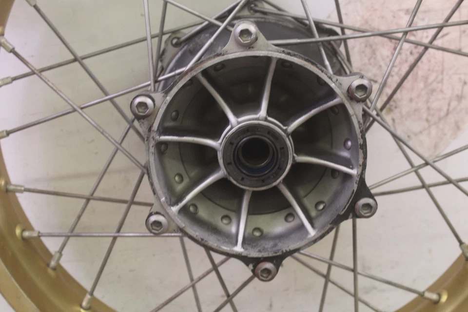 1985 YAMAHA YZ490 Rear Wheel Hub Rim Assembly Z Spoke 18in NEW BEARINGS & SEALS - Image 2 of 4