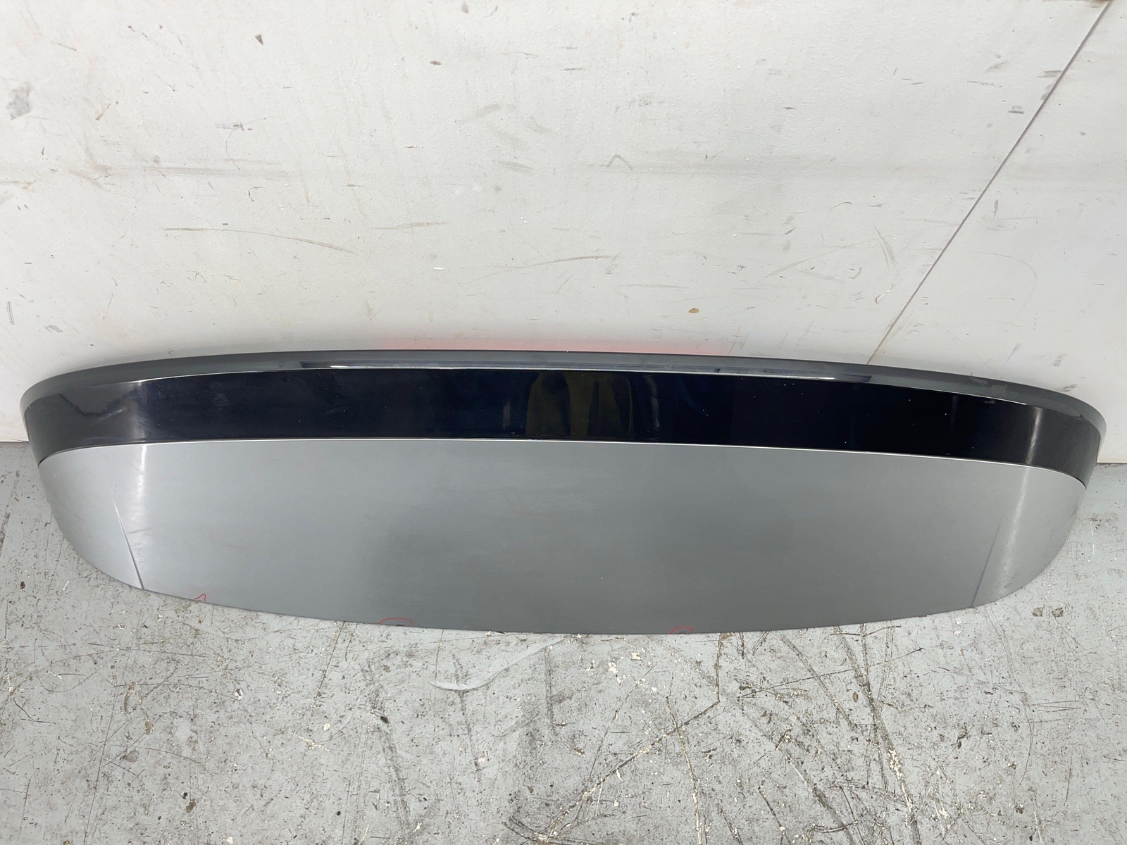 2017-2022 MASERATI LEVANTE TRUNK LID SHELL REAR SPOILER LIGHT GRIGIO METTALLIC