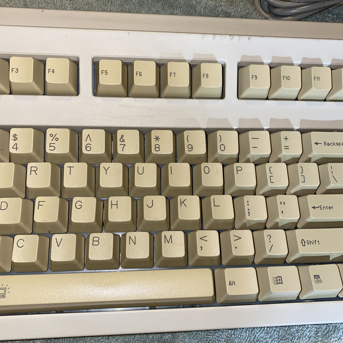 HP Hewlett Packard Net Server Keyboard MN: E03633MLUS-C Part HP Hewlett Packard Net Server Keyboard MN: E03633MLUS-C Part