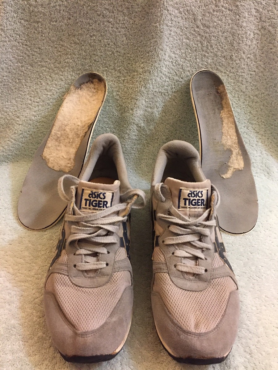 566 00s 阪神タイガース Tigers 2005年 グランド asics 566 00s 阪神タイガース Tigers 2005年 グランド asics