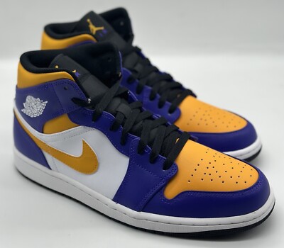 ラッキーです。 NEW Nike Air Jordan 1 Mid 