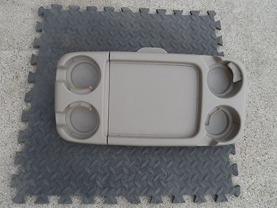 99 00 01 02 03 04 Honda Odyssey Fold Down Center Console Cup