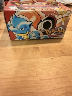 POKEMON TRADING CARD GAME KANTO SEASON THUNDER BADGE TCG LAPEL PIN NINTENDO