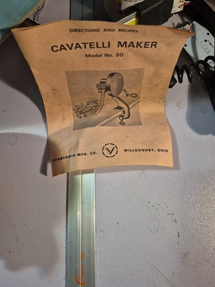 VTG Vitantonio Cavatelli Pasta Maker Model No 50 Table Clamp Style 1950’s USA - Image 2 of 3