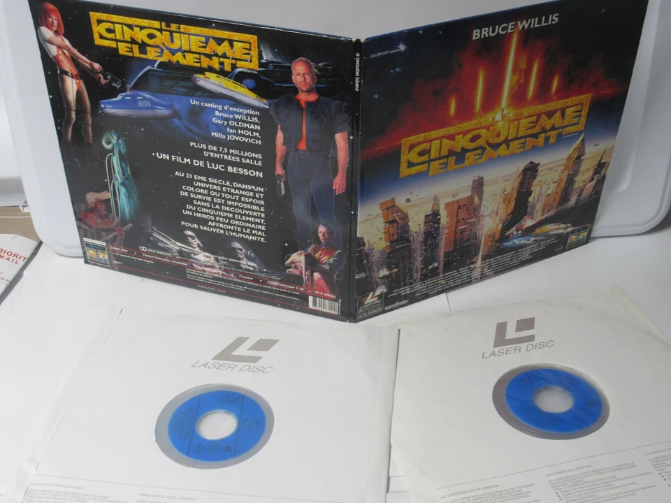 The Fifth Element (PAL) Laserdisc LD Bruce Willis, Luc Besson RARE Import + FREE Foto 4 de 4