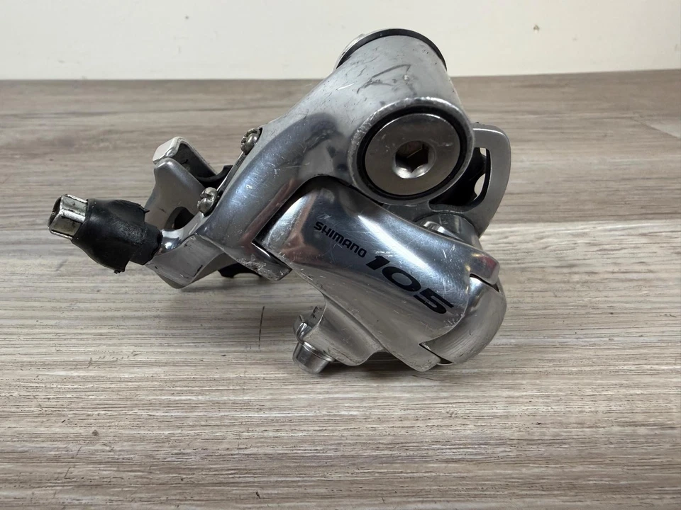 Винтажный задний переключатель с короткой лапкой Shimano 105 RD-5600 9/10 скоростей - Изображение 2 из 4