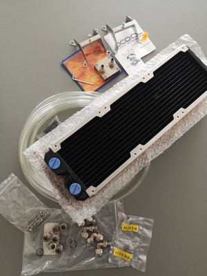 PC Wasserkühlung Set mit CPU Kühler, 360er Radiator, Anschlüssen Alphacool - TOP