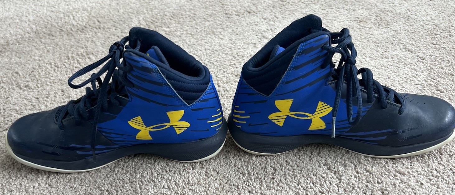 SAOLA Scarpe da ginnastica alte Under Armour ragazzo giovane taglia 4 5 anni blu e giallo