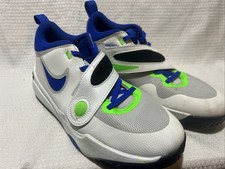 NIKE Team Hustle White Blue Mid Top Sneakers Kids Youth Boys 7Y DV8996-101