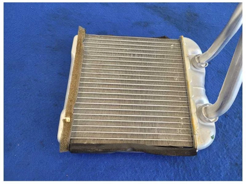 1993 Chevrolet Camaro Z28 Coupe Heater Core Element Box 2546 - Image 3 of 4