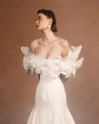 Classic Modern Style Wedding Dresses Off Shoulder A-line Flowerss Bridal  Gowns | eBay
