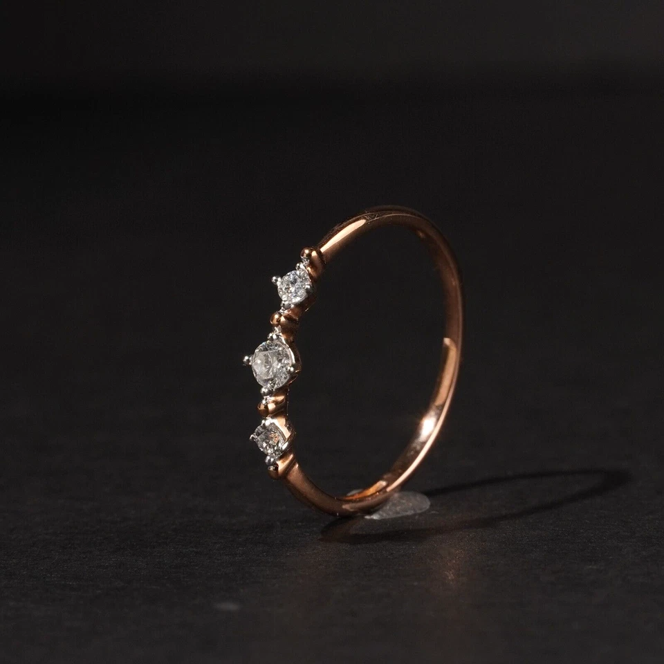 Anillo de eternidad de diamantes naturales de oro rosa de 9 quilates banda delgada pila talla P.5/8 Foto 3 de 4