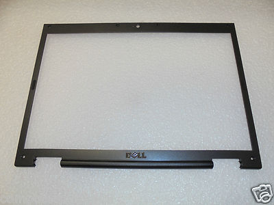 New Genuine Dell Vostro 1520 laptop Lcd Trim Bezel W/ Camera Window -T746J