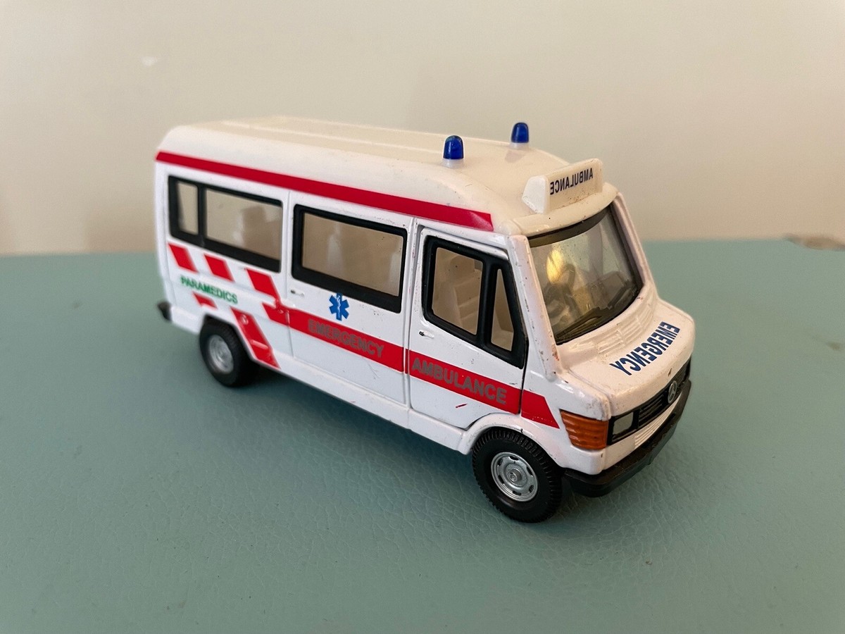 HONGWELL 1/72 Mercedes Vito ② 8台 HONGWELL 1/72 Mercedes Vito ② 8台 - メルカリ