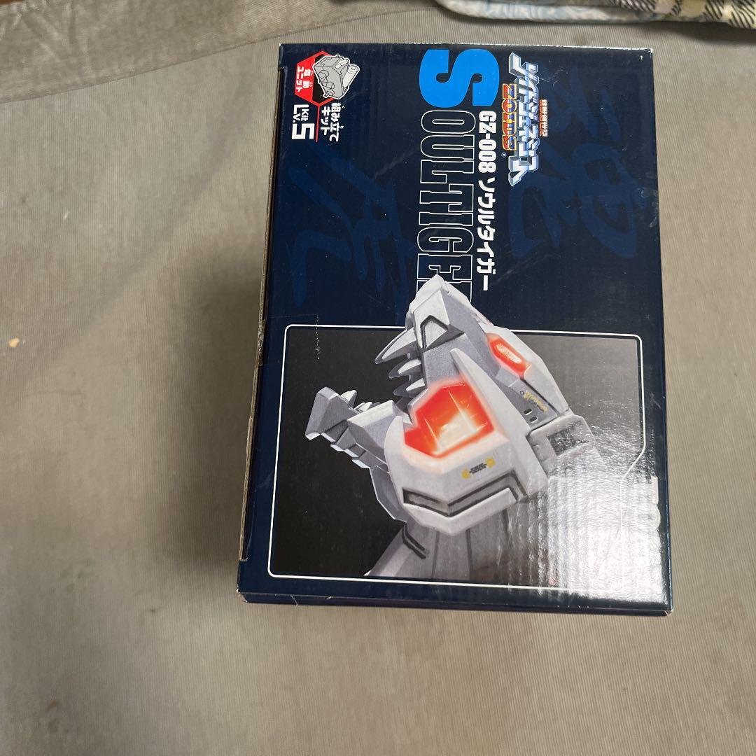 TAKARA TOMY ZOIDS Soul Tiger Zoids with first limited card
