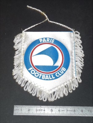 1984 FOOTBALL FANION WIMPEL PENNANT FRANCE RACING CLUB DE FRANCE RCF