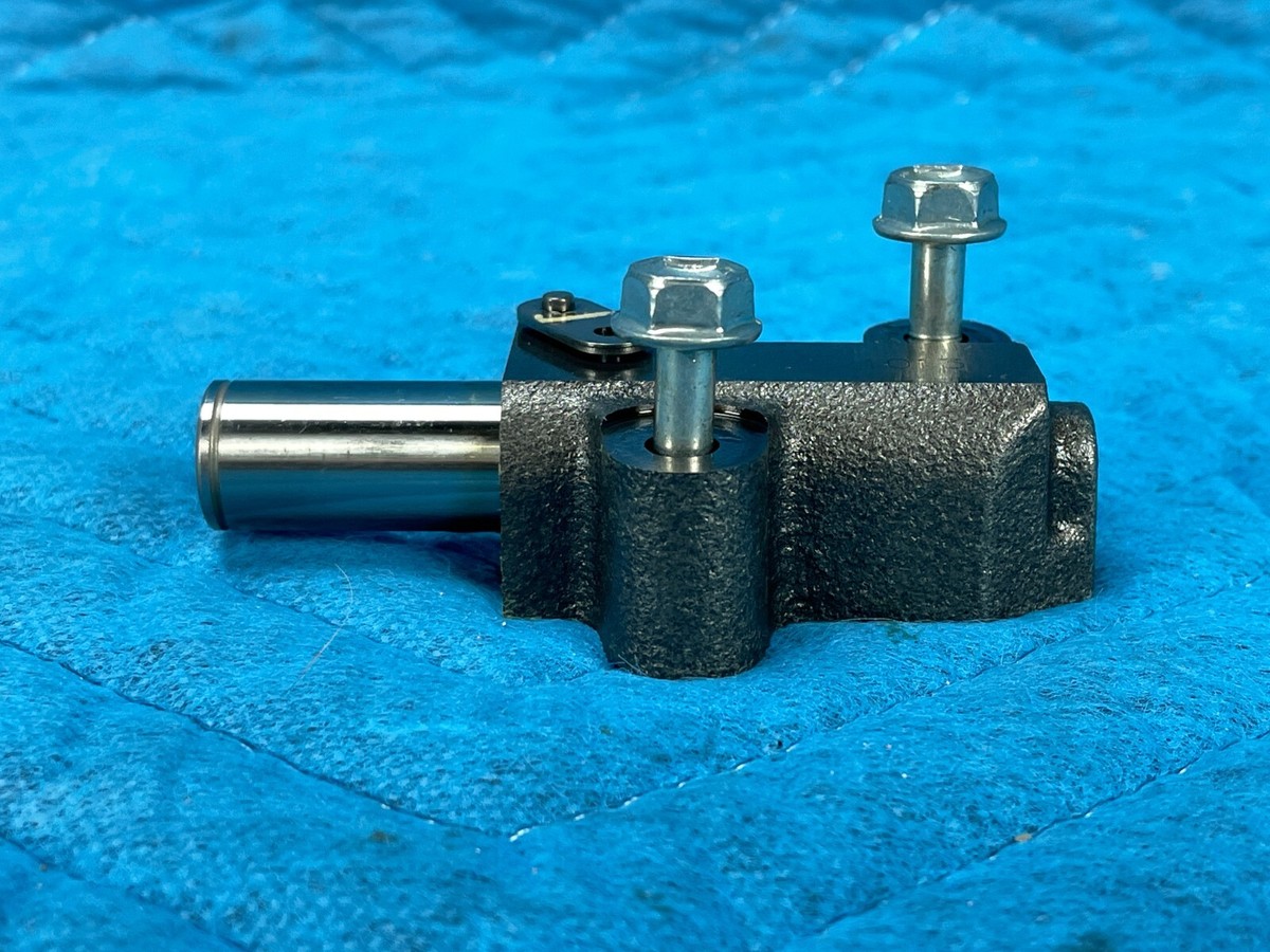 Genuine Lexus 13540-38020 Engine Timing Chain Tensioner