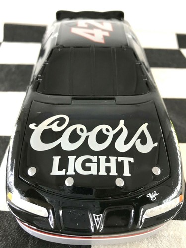 Action 1:24 Kyle Petty #42 Coors Black 1996 Pontiac Grand Prix BW Bank - Picture 1 of 9