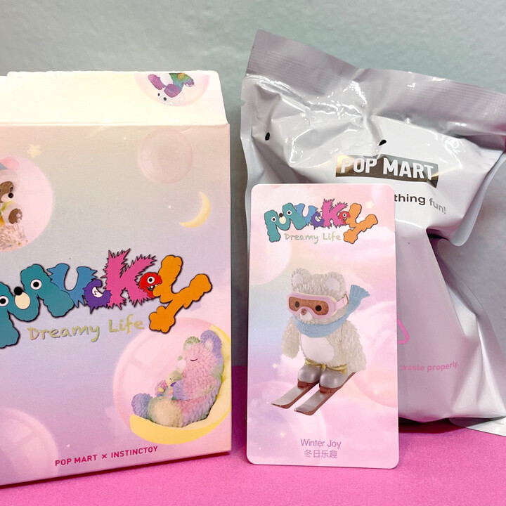 POP MART x INSTINCTOY Muckey Dreamy Life Winter Joy mini figure