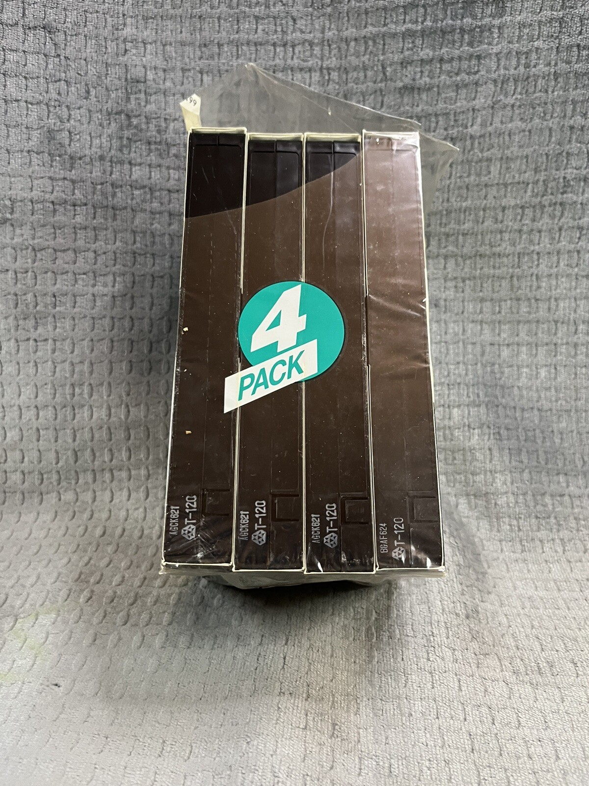 TDK VHS/VCR Blank Tapes Sealed 4 Pack Sound & Color STD T120 4hr Brand