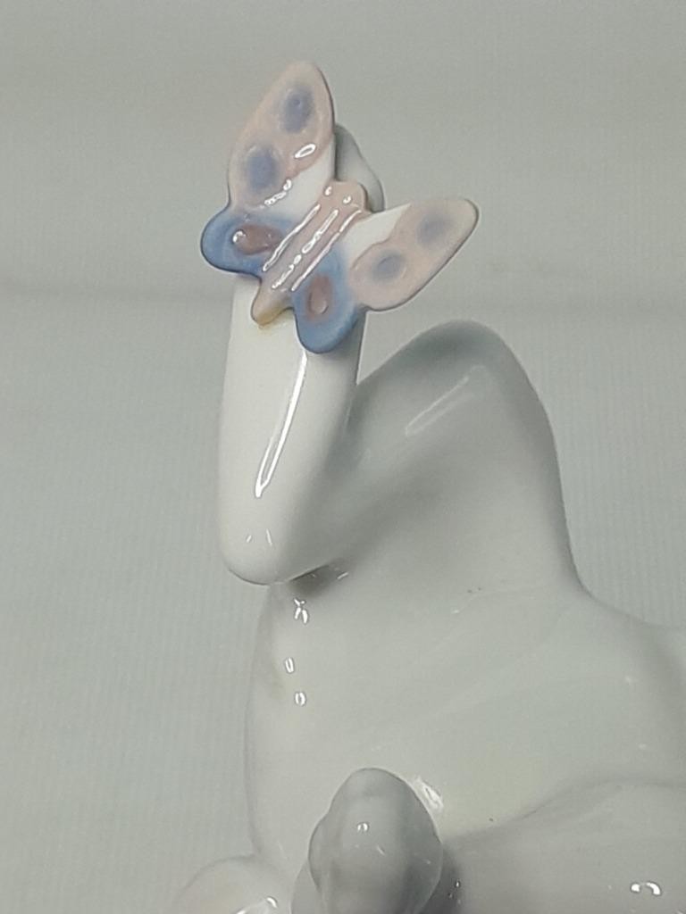 Lladro THAT TICKLES Figurine 3.2