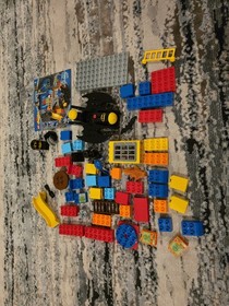 Lego Duplo Batman Batcave 10545 Set 95% Conplete With Box