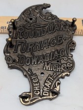 ANTIQUE ROUND OAK FURNACE STOVE METAL WALL KEY HOLDER DOWAGIAC MICH COLLECTIBLE