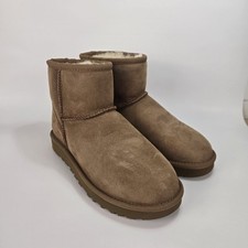 UGG - Women's Classic Mini II Boot Chestnut Size Womens 5 NEW with box