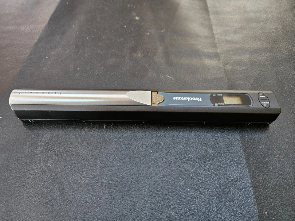 Brookstone iConvert Document  Photo Scanner Wand MODEL: 653782 4GB Micro SD Card - Image 4 of 4