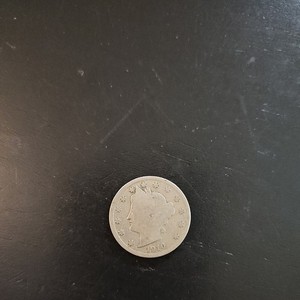 1910 VINTAGE GOOD/VG 1910 LIBERTY HEAD V NICKEL COIN-LAMINATION NEAR DATE-DEC051
